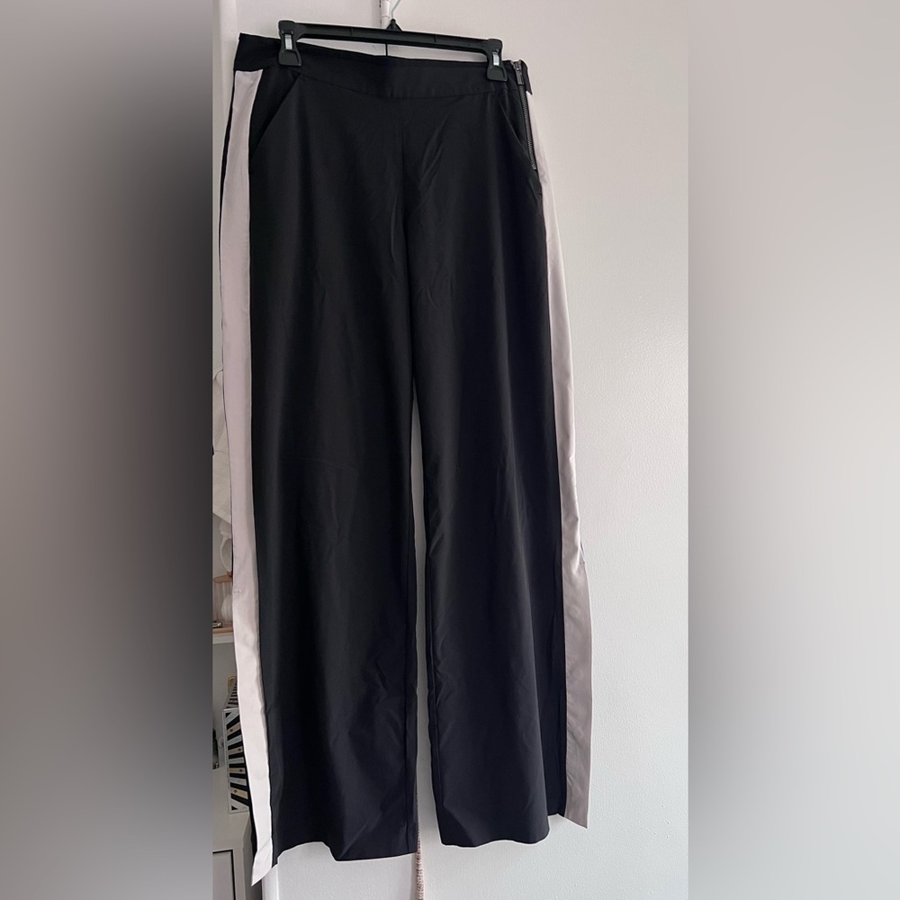 Athleta Black and White Wide Leg Pants